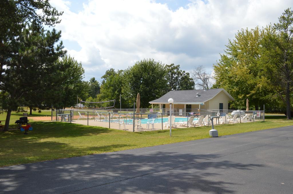 Summer Breeze Resort Wisconsin Dells Bagian luar foto