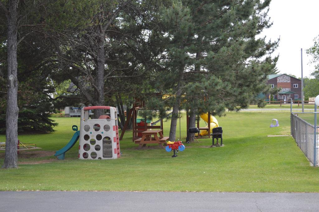 Summer Breeze Resort Wisconsin Dells Ruang foto