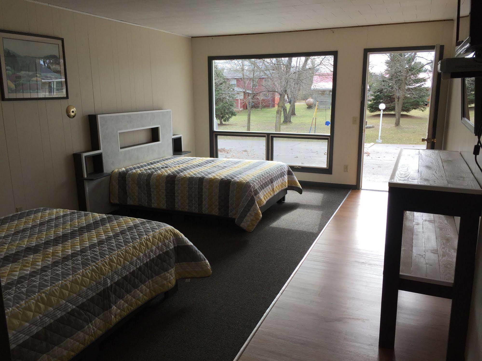 Summer Breeze Resort Wisconsin Dells Bagian luar foto