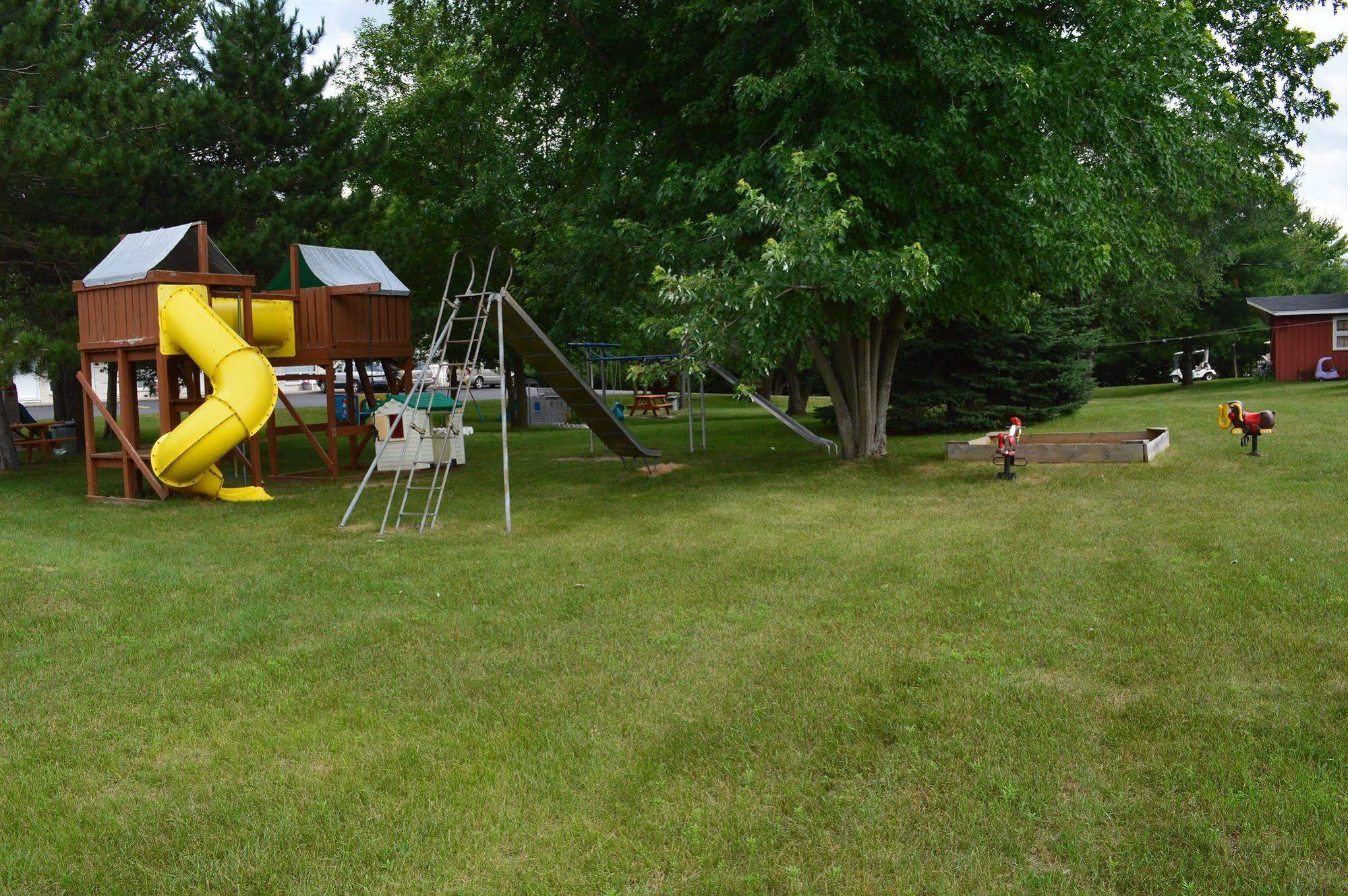 Summer Breeze Resort Wisconsin Dells Bagian luar foto