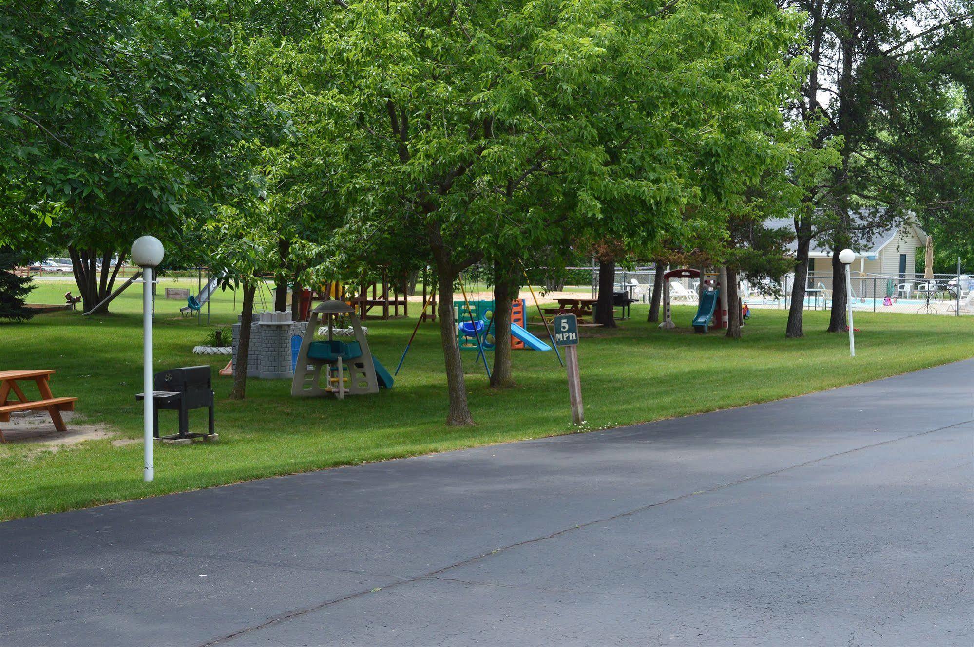 Summer Breeze Resort Wisconsin Dells Bagian luar foto